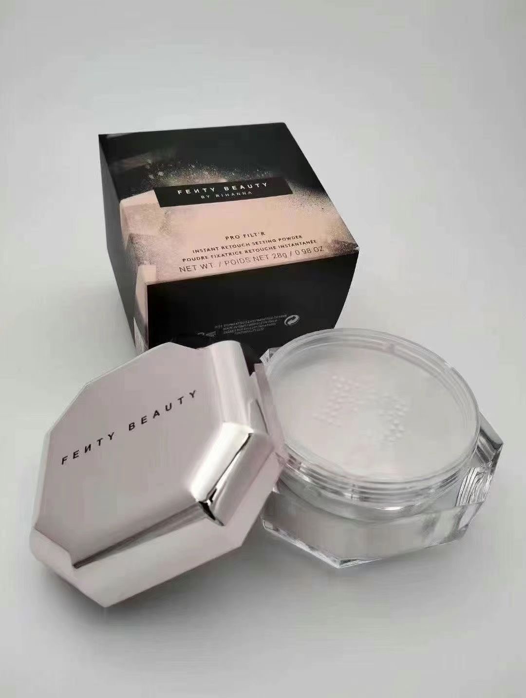 Fenty Beauty Pro Filt’r Instant Retouch Setting Powder