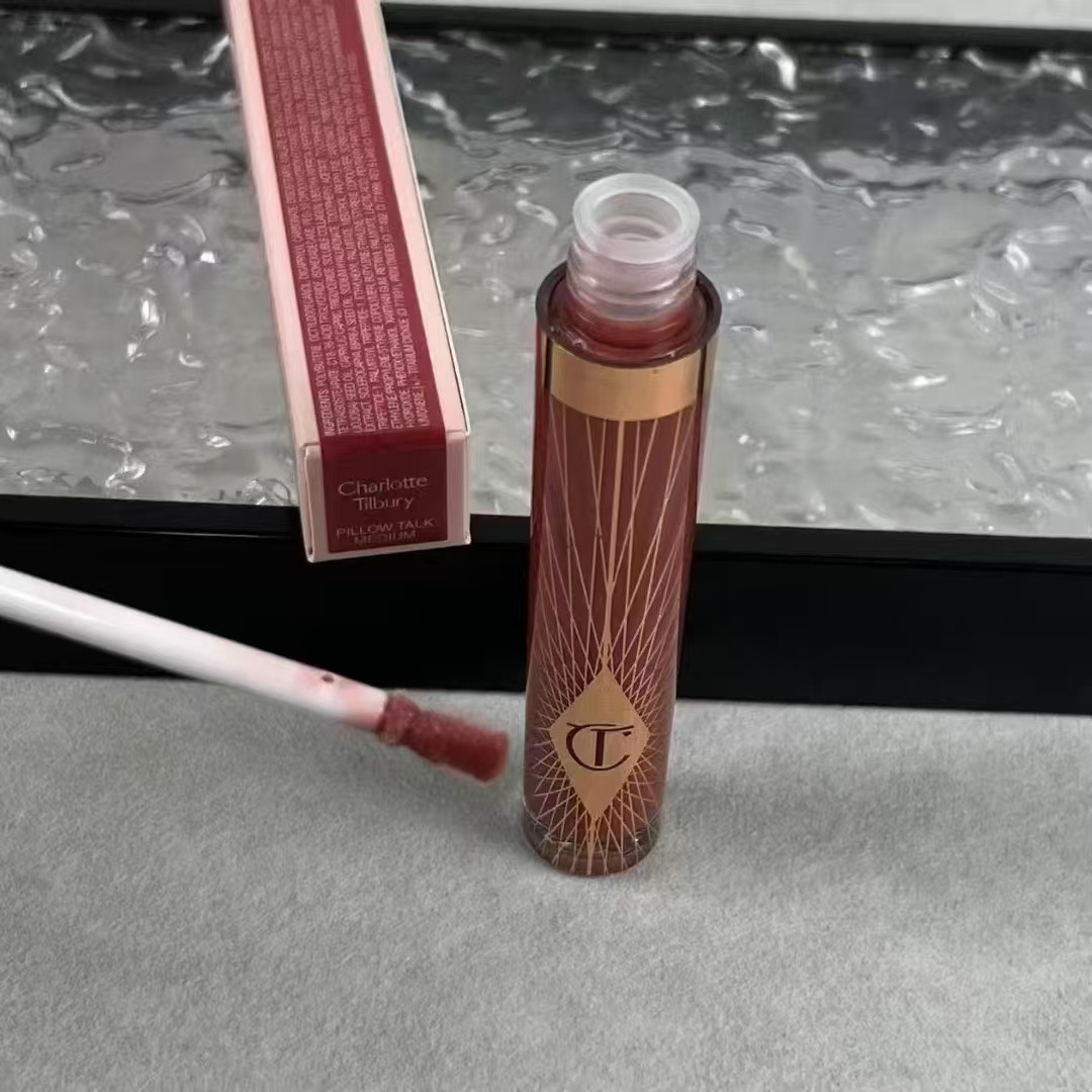 Charlotte Tilbury (CT) Collagen Lip Bath – Plumping Lip Gloss (7.9ml)