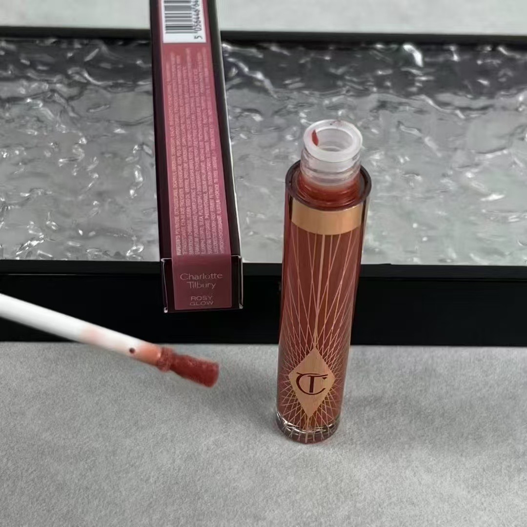 Charlotte Tilbury (CT) Collagen Lip Bath – Plumping Lip Gloss (7.9ml)