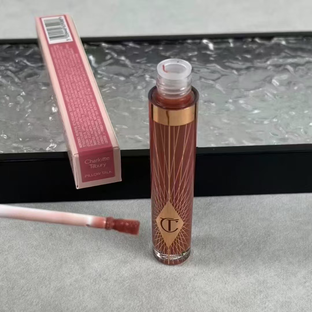 Charlotte Tilbury (CT) Collagen Lip Bath – Plumping Lip Gloss (7.9ml)