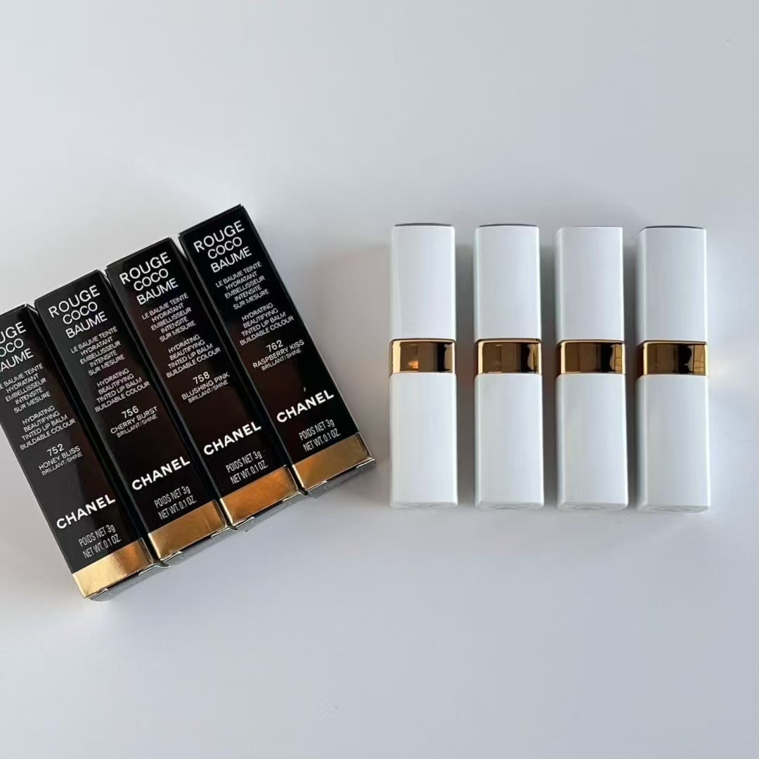 Chanel Rouge Coco Baume Hydrating Tinted Lip Balm